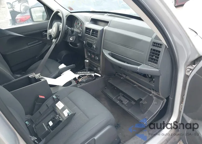 1C4PJMAK9CW142772: 43552457