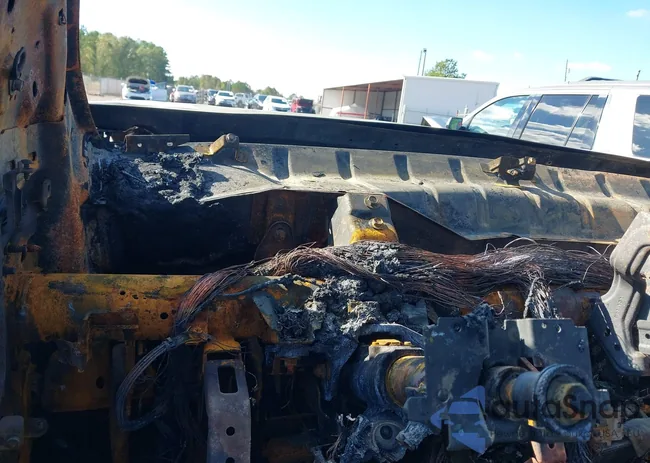 1N6BA1F45HN557391: 43552527