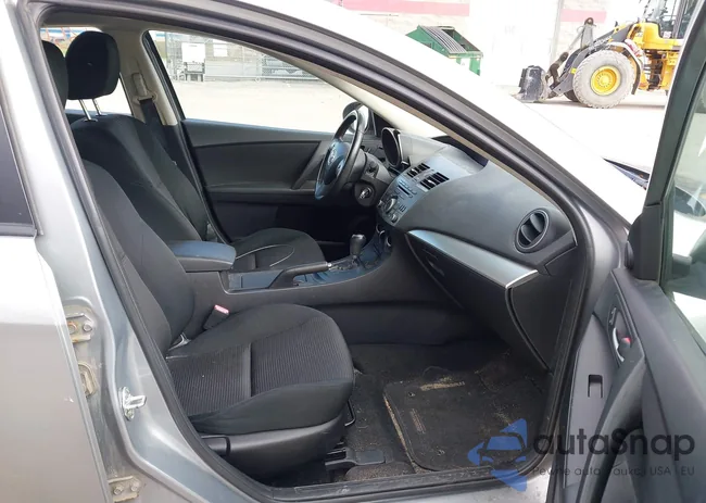 JM1BL1V83C1560968: 43552653