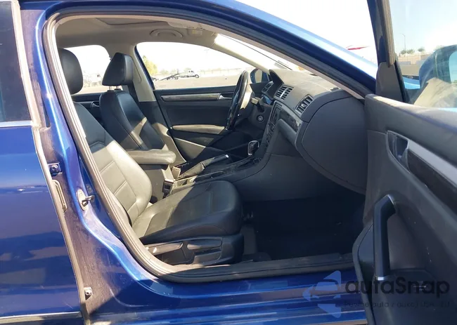 1VWBT7A32GC043911: 43552705