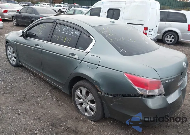 1HGCP26858A107943: 43552829