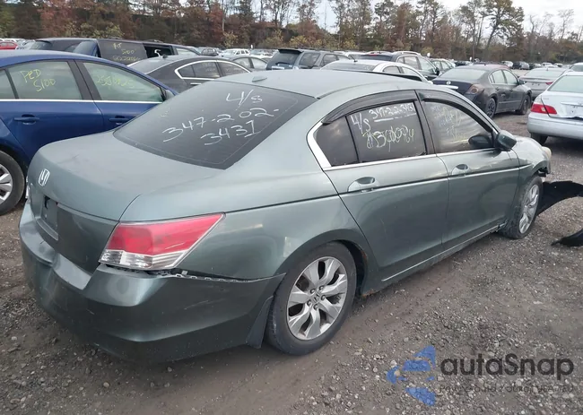 1HGCP26858A107943: 43552829