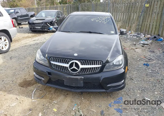 WDDGF4HB6DR262767: 43552845