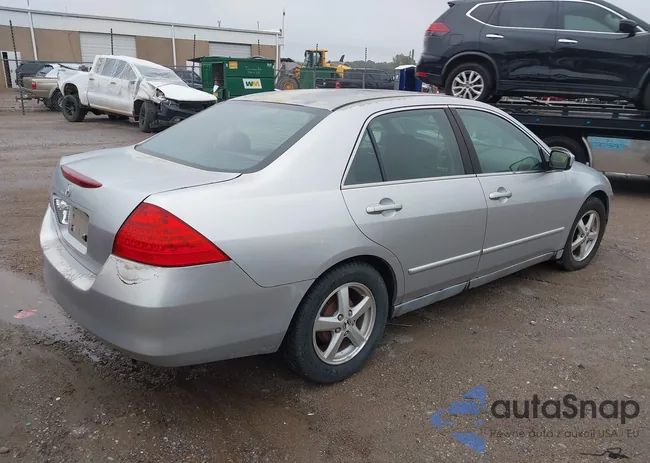 1HGCM56406A150820: 43552859