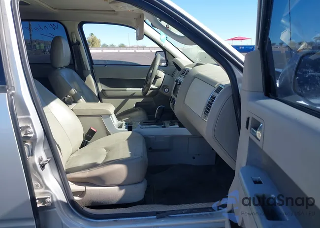 4M2CU29329KJ09680: 43552111