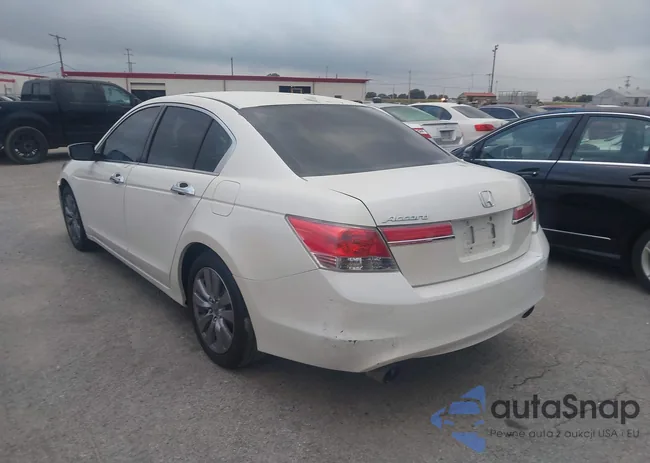 5KBCP3F88BB004472: 43552329