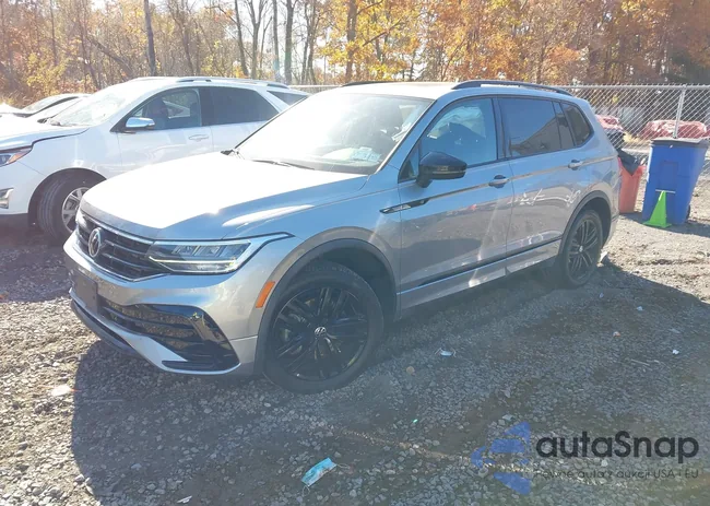 3VV8B7AX5NM003466: 43554431