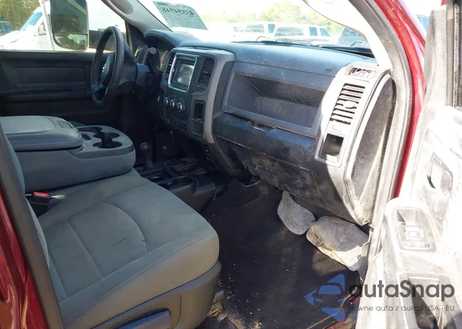 3C6UR5CL6JG379780: 43554548