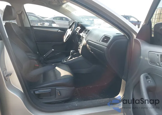 3VWLL7AJ2DM274322: 43554645