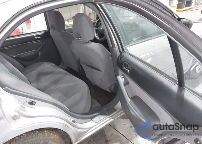 2HGES165X3H527053: 43554737