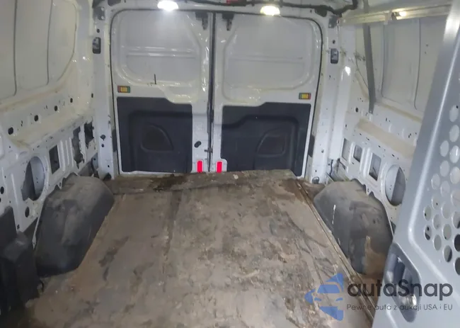 1FTYR1ZM2HKA34431: 43554868