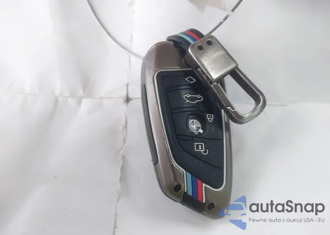 3MW5R7J00L8B24411: 43554875