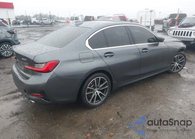 3MW5R7J00L8B24411: 43554875