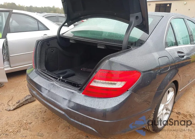 WDDGF4HB9DR273388: 43555359