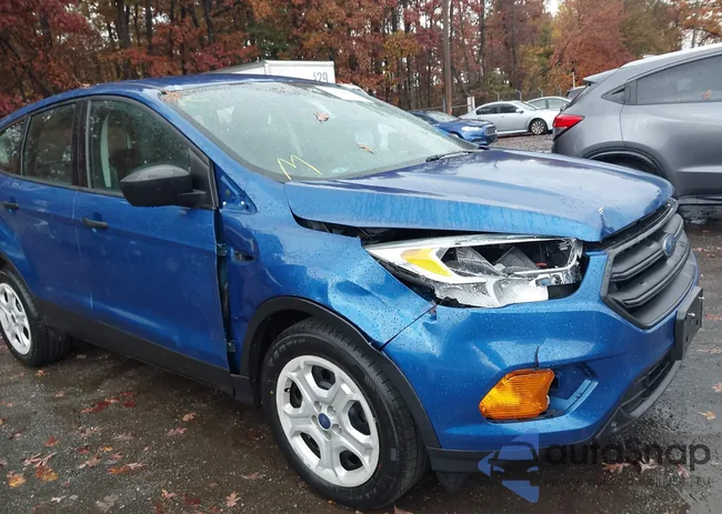 1FMCU0F71HUD49643: 43555535