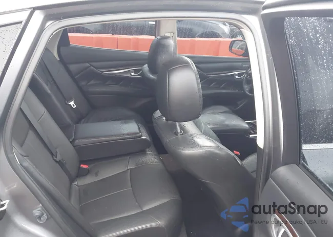 JN1BY1AR9FM561774: 43555572