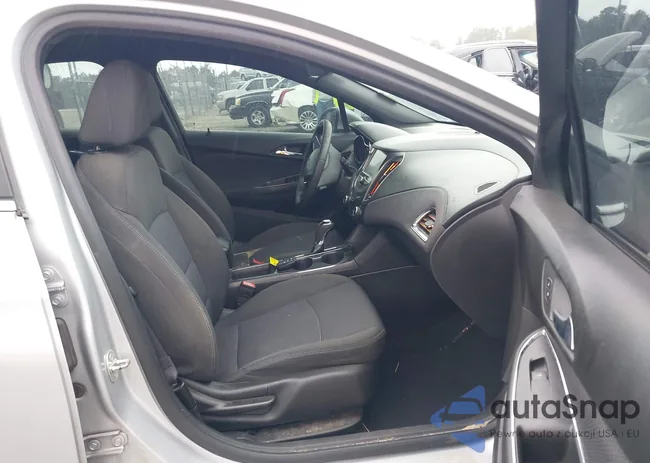 1G1BE5SM8H7274209: 43555855