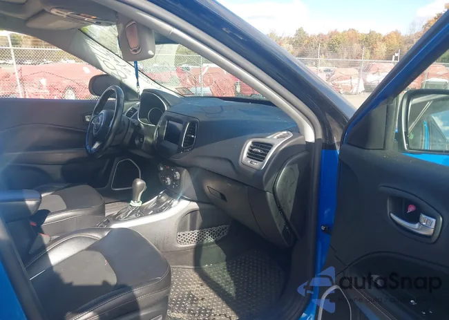 3C4NJDBB9KT807745: 43555950