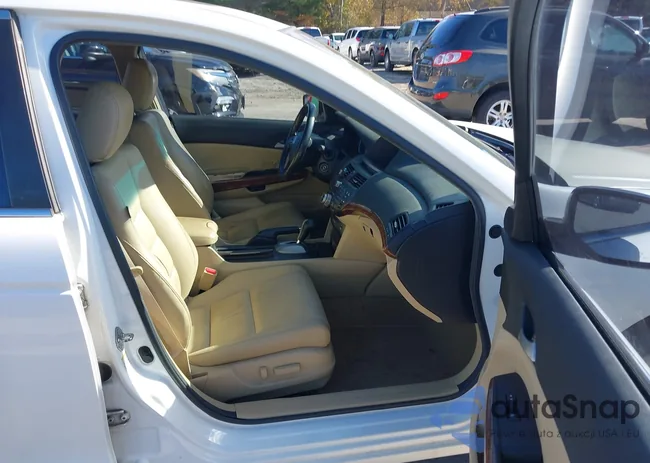 1HGCP3F88CA039989: 43556547