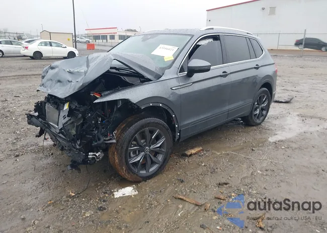 3VVNB7AX2RM024784: 43556021