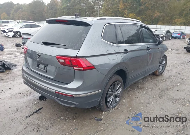 3VVNB7AX2RM024784: 43556021