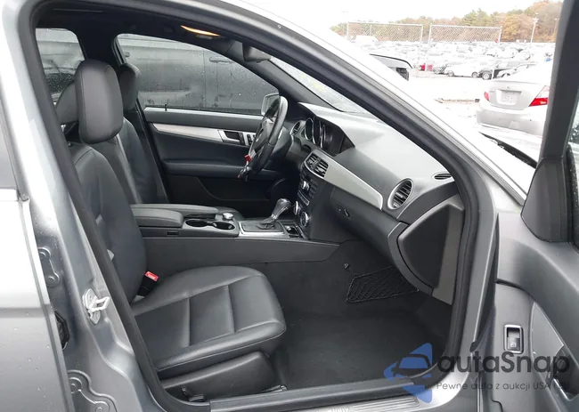 WDDGF8AB7ER316452: 43556135