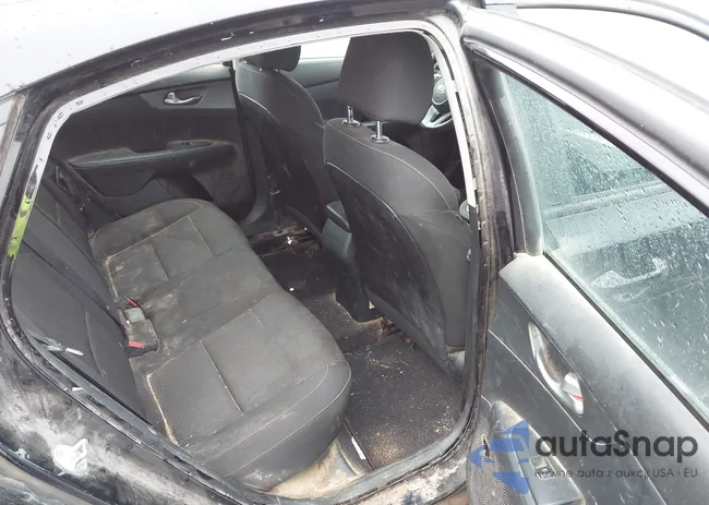 3KPF24AD2LE155643: 43557887