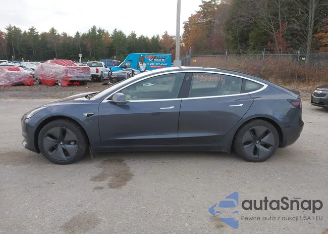 5YJ3E1EA8JF026760: 43556976