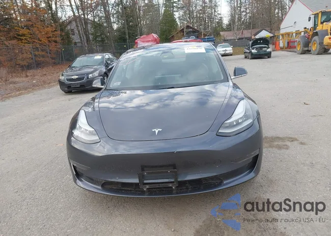 5YJ3E1EA8JF026760: 43556976