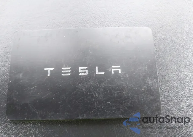 5YJ3E1EA8JF026760: 43556976