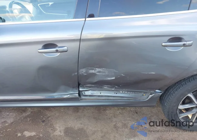 YV449MRR8H2000633: 43557026