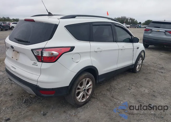 1FMCU0GD9JUC31270: 43557051