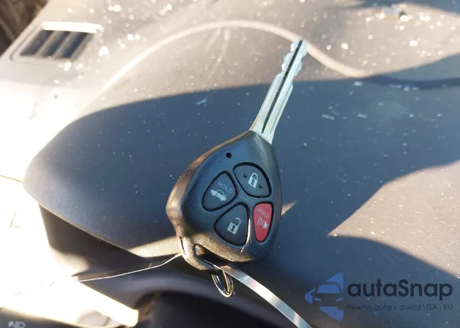 2T1BU4EE8BC574847: 43557082