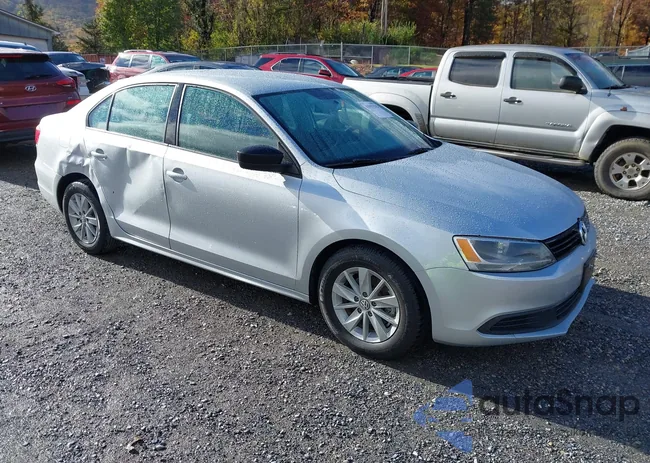 3VW2K7AJ3EM277228: 43557232