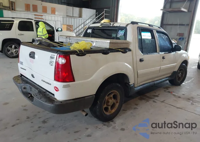 1FMZU67K25UA64946: 43558369