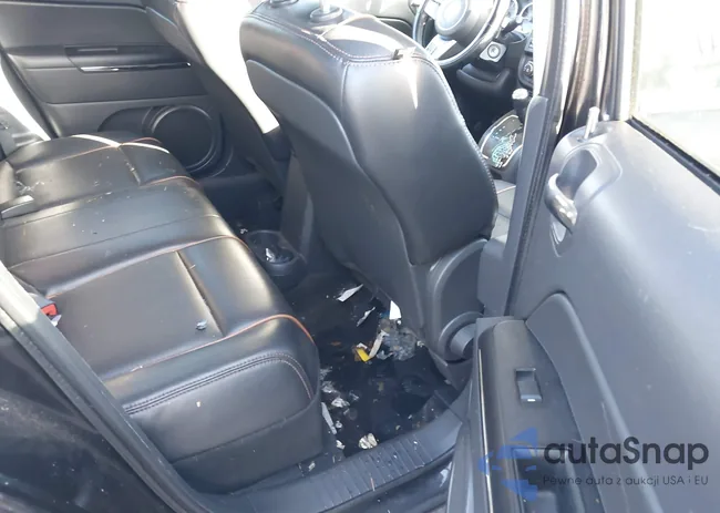 1J4NF5FB3BD225612: 43558413