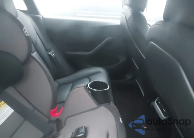 5YJ3E1EB5NF181927: 43558525