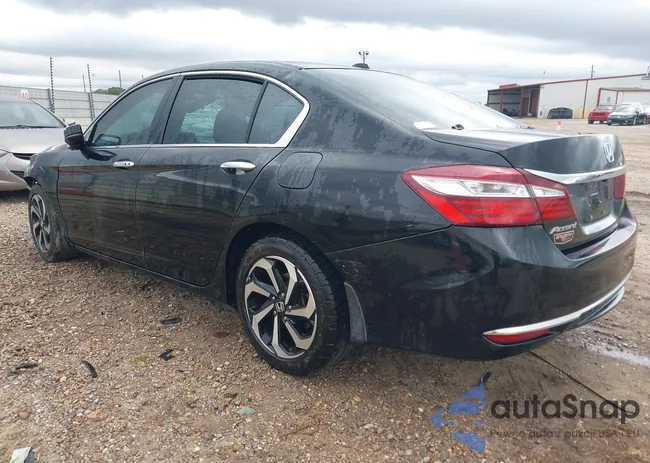 1HGCR2F74HA175622: 43558678