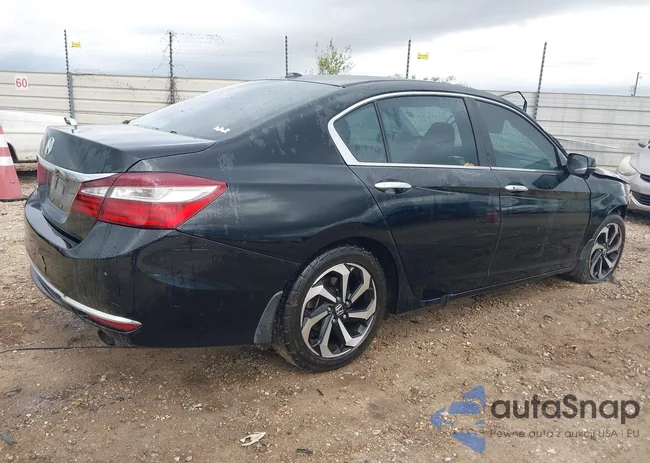 1HGCR2F74HA175622: 43558678