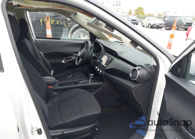 3N1CP5CV3PL483674: 43558699