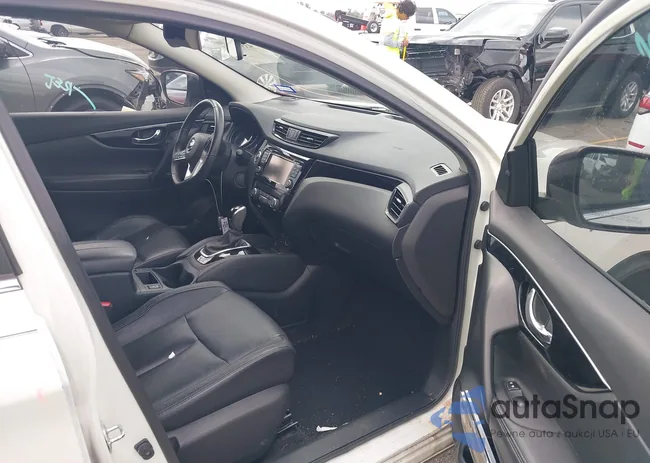 JN1BJ1CP7HW023260: 43558743