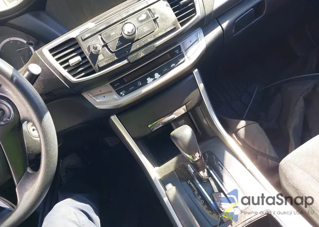 1HGCR2F37DA242611: 43558813