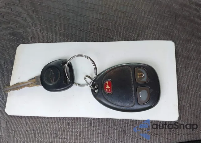 1GCHK23K08F210631: 43558042