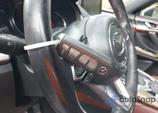 JM3TCBEY9K0313699: 43558156