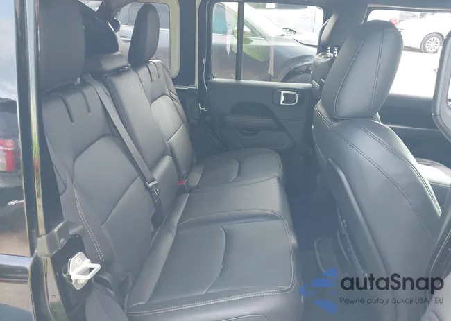 1C4RJXP67RW215926: 43558163