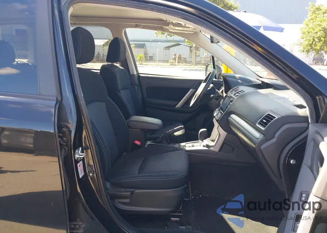 JF2SJADC1GH485584: 43558257