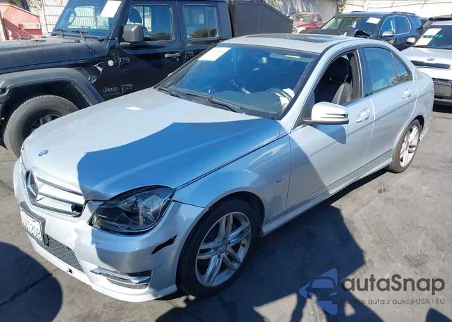 WDDGF4HB9CA611076: 43559385