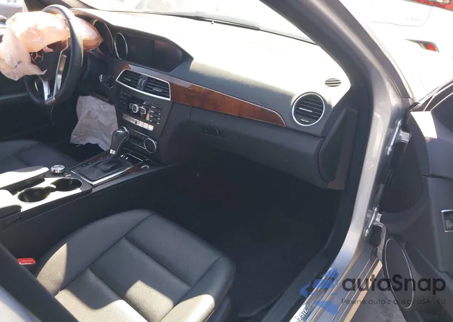 WDDGF4HB9CA611076: 43559385