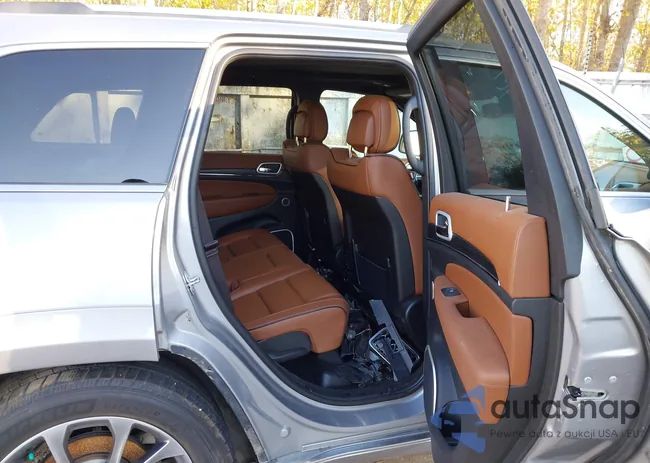 1C4RJFJGXMC757818: 43559590