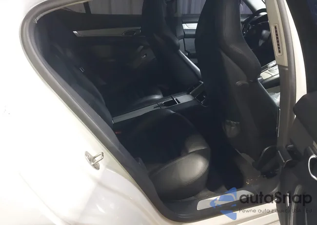 WP0AA2A78BL015520: 43559626